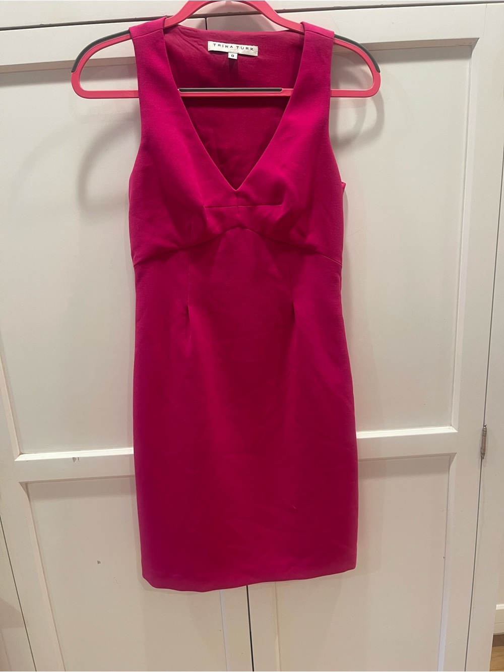 Trina Turk Fuchsia Pink Sleeveless Sheath Dress Lace Hem Size 0